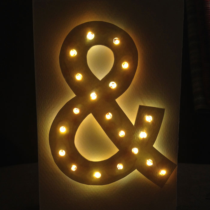 ILLUMINATED CARD - Paper, led's, batteries